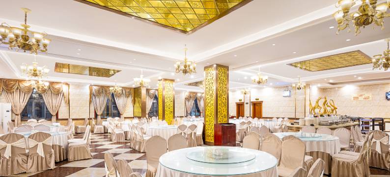 松潘岷江豪庭国际大酒店(黄龙九寨高铁站店)图片