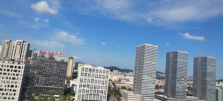 轻住酒店(高新区万达广场店)图片