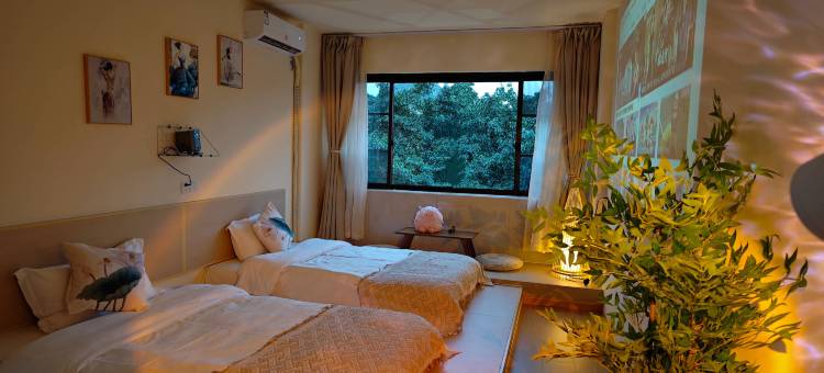 江畔·繁花茚舍图片