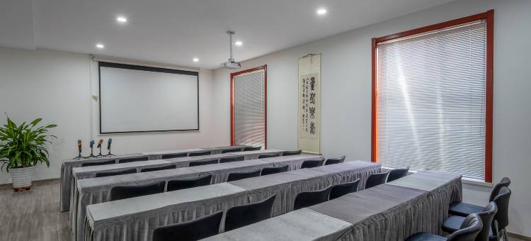 万全滨河商务酒店(万全区店)图片