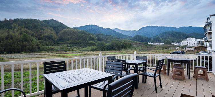 可乐谈心·270°露台院景设计美宿(篁岭景区店)图片