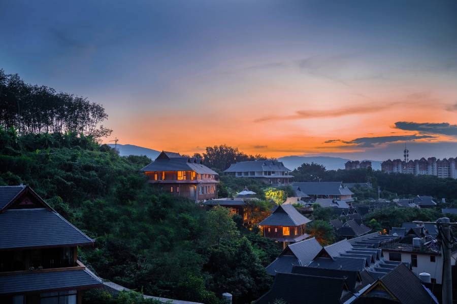 西雙版納景洪素隱伴山·全景Villa度假民宿
