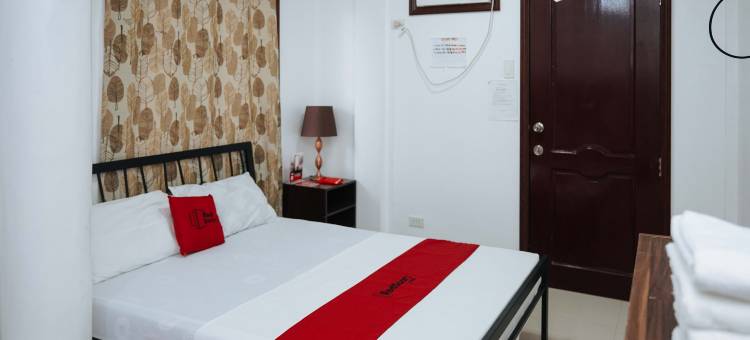 红多兹Plus酒店@比利度假村(RedDoorz Plus @ Billy's Resort Oslob)图片