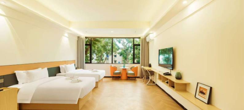 易蔓假日酒店(儋州两院海南大学店)图片