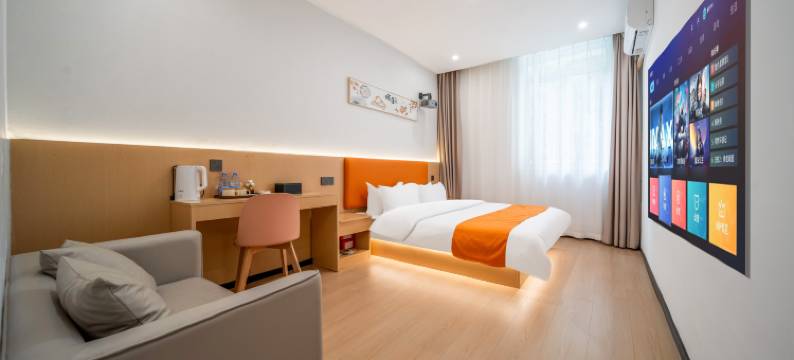 南京悠享咖影院民宿(小行地铁站店)图片