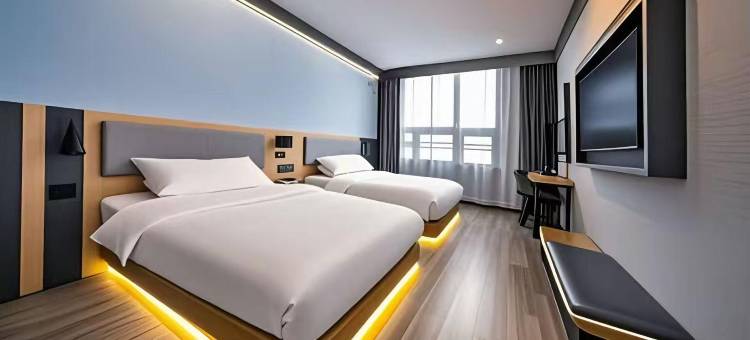 南京•尚客优MOMMYSWOWWINOWWORLDBIG酒店(中山陵麒麟门地铁站店)图片