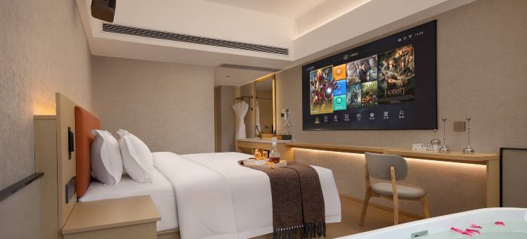 贵阳猴子酒店(喷水池地铁站黔灵山公园店)图片