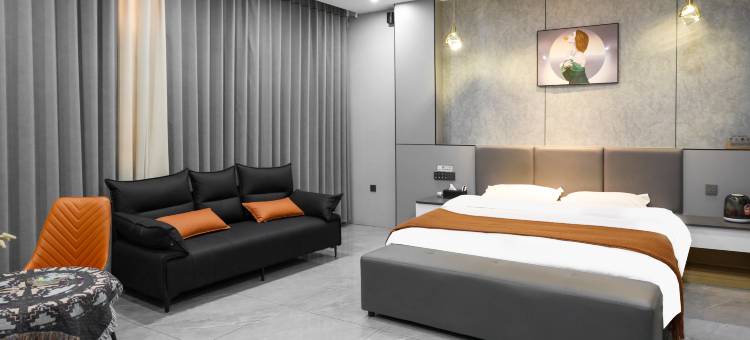 陆良烨科智能酒店(图腾商业中心店)图片