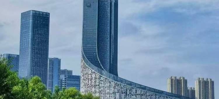 海顿轻雅酒店(新华学院玉兰大道地铁站店)图片