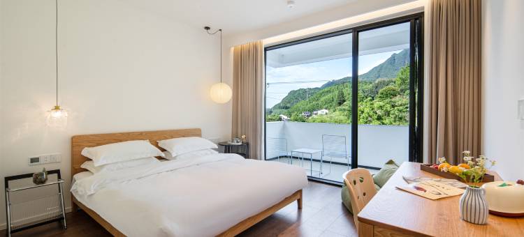 时间之外·Slowly简白设计亲子泳池度假民宿 (云和梯田景区店)图片