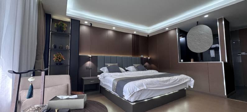 阿克仁青仓民宿(甲根坝店)图片