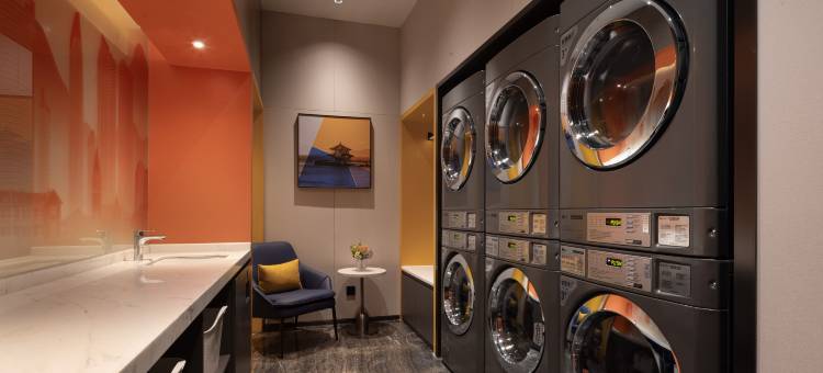 青岛金沙滩希尔顿欢朋酒店图片