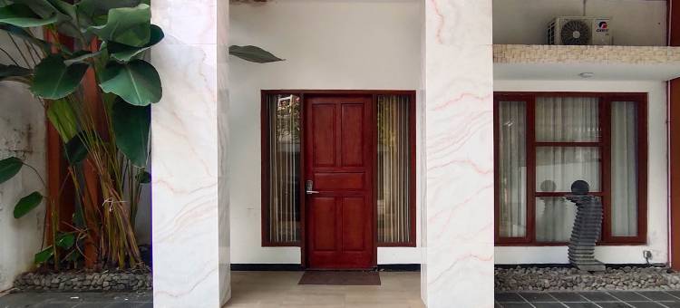INNCA - 赛马兰加的雅提迪里别墅(INNCA Jatidiri Villa, Semarang)图片