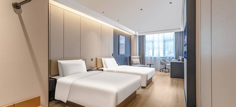 亚东山之极酒店图片