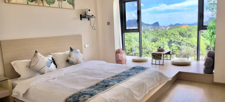 江畔·繁花茚舍图片