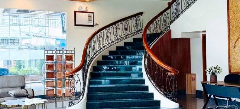 RedDoorz Plus @ Nick Hotel Guimba图片