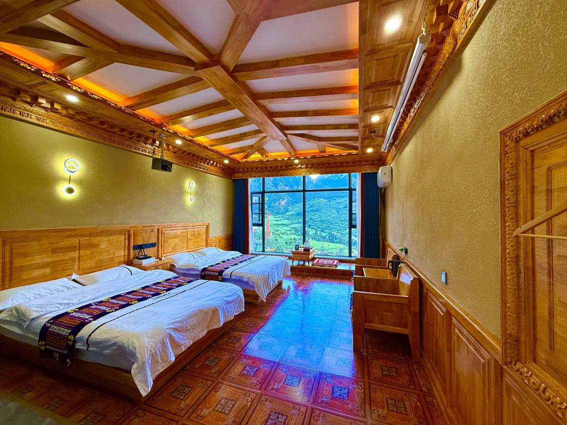 Tibetan·Style 邂逅扎尕那·云山居｜晨曦民宿图片