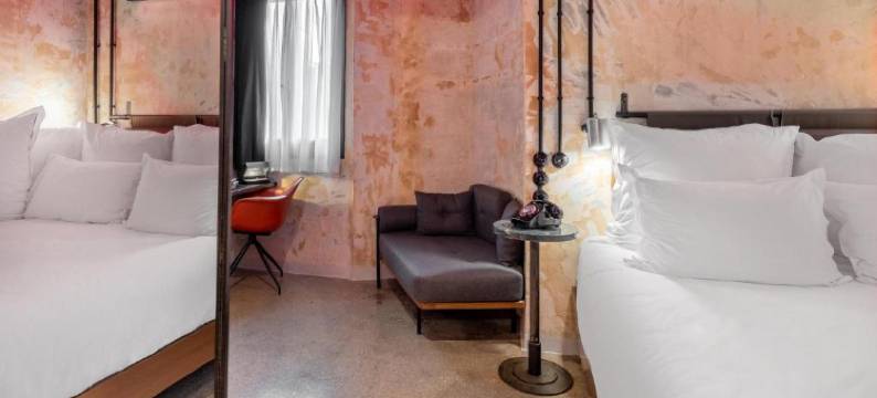 马克斯·布朗在雅典市中心(Max Brown Downtown Athens)图片