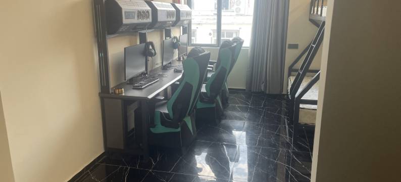 初见电竞酒店图片