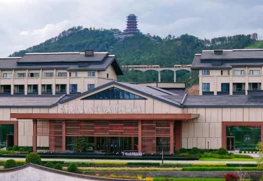 信丰谷山君澜度假酒店外景图