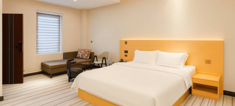 榕江畔江时光客栈(村超足球场县政府政务服务中心店)图片