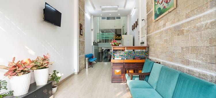 丁定酒店 - 近新山一机场(Collection O Dinh Dinh Hotel - Near Tan Son Nhat Airport)图片