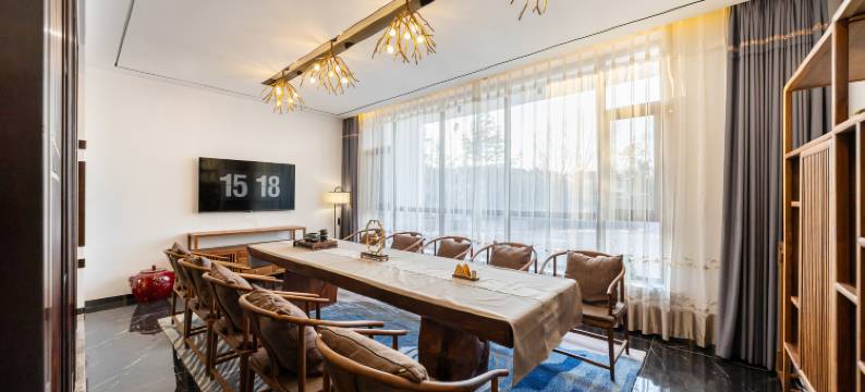 花筑·山水印象别墅(长白山北景区游客集散中心店)图片