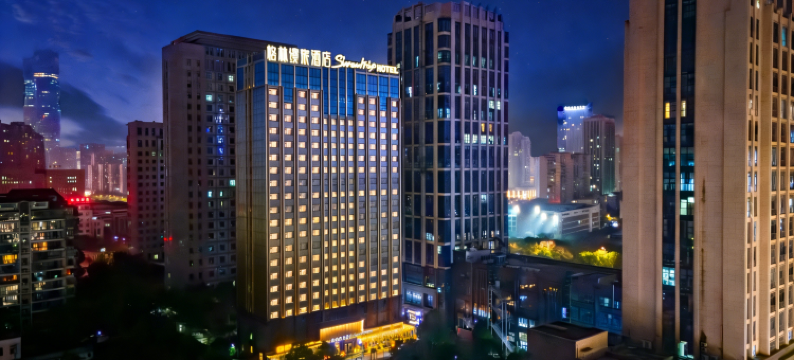 格林缦旅酒店(秋水广场翠苑路地铁站店)图片