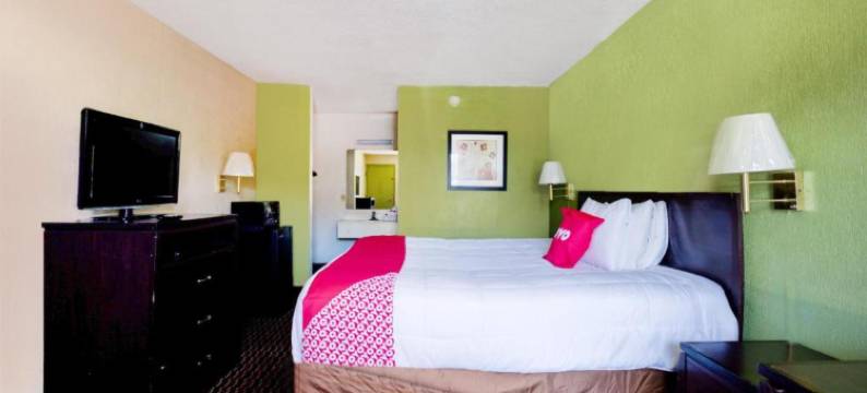 OYO彭萨科拉I-10 & 29号高速公路酒店(OYO Hotel Pensacola I-10 & Hwy 29)图片