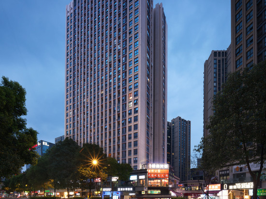 H·设计师酒店(成都高新西区电子科大店)