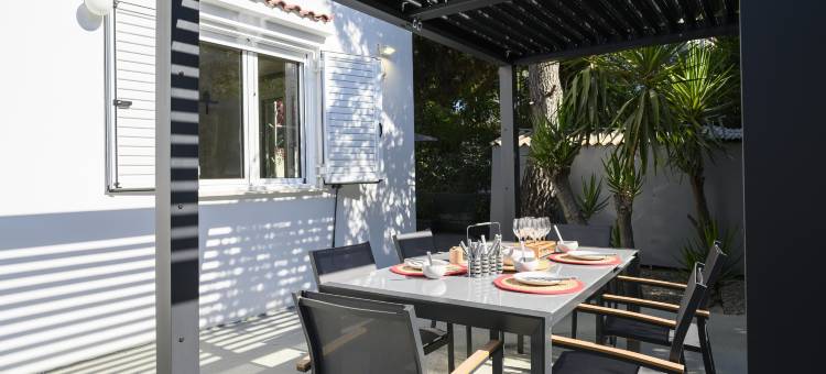 Seclusion, Privacy and 2 bedroom Luxury in Glyfada图片