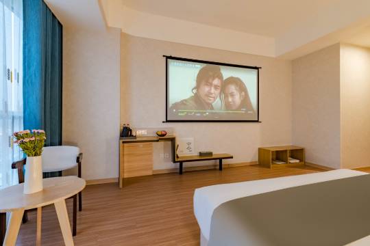 优逸梵岚度公寓(金荷广场店)