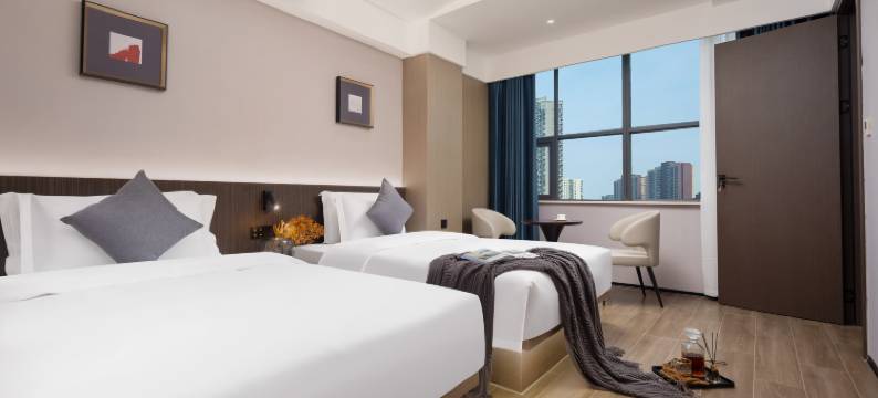 尚宿·臻享酒店(平江县职业技术学校店)图片