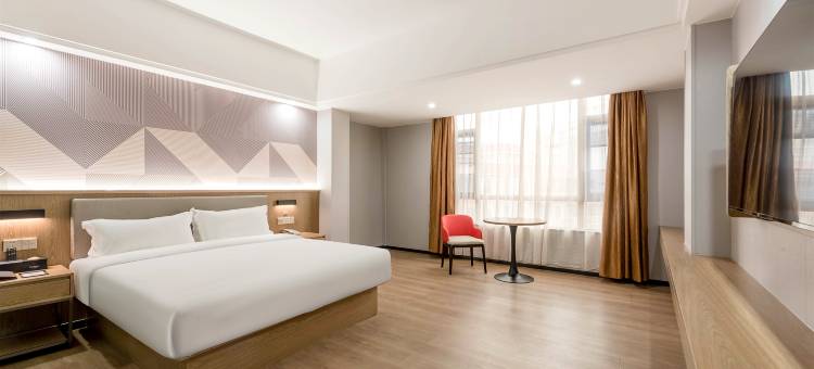 柏曼酒店(湛江鹰展广场赤坎民国风情街店)图片