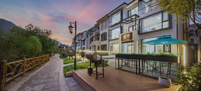 墅野印象·River溯溪·亲宠美宿(安吉云上草原熊猫部落探险乐园店)图片