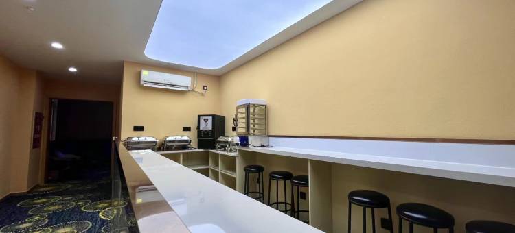 卡尔特智慧酒店(南翔印象城陈翔公路地铁站店)图片