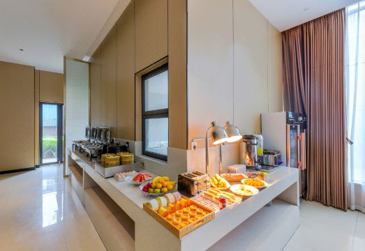 7 Days Premium Hotel (Huili Gucheng) Hotel Overview