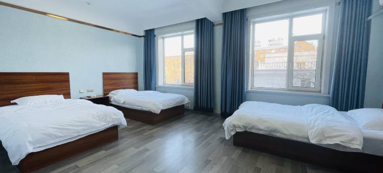 华夏大酒店(通化火车站中心医院店)图片