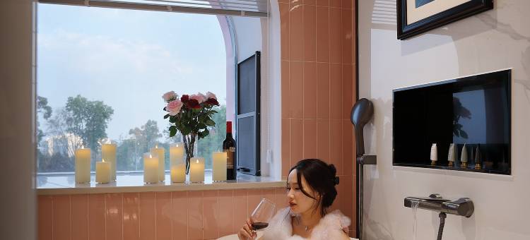 昆明睡美人花园泳池酒店(西山风景区店)图片