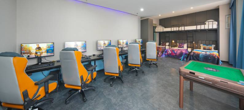 网鱼电竞酒店(青岛城阳万象汇店)图片