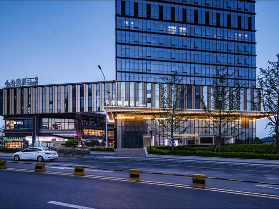 卡尔顿·Carlton|空中溯野酒店(贵阳观山湖高铁北站店)