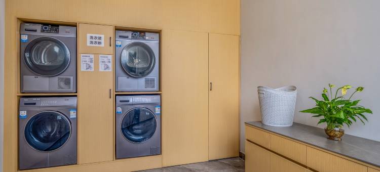 卡尔顿K酒店(海医附属二院万达广场店)图片