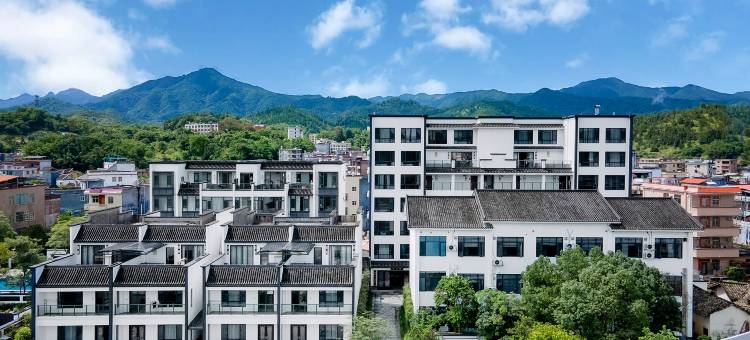 拾月湾温泉(河源东源黄村镇店)图片