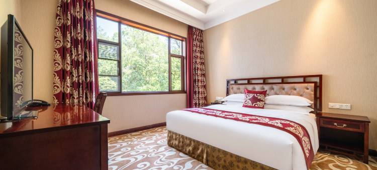 金鹰山庄酒店(乐山高铁站店)图片