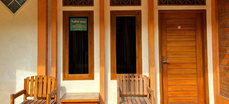 Family 24 Hotel near Pantai Cipatujah图片