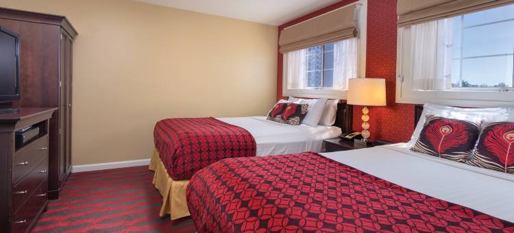 孔雀套房酒店(Peacock Suites)图片