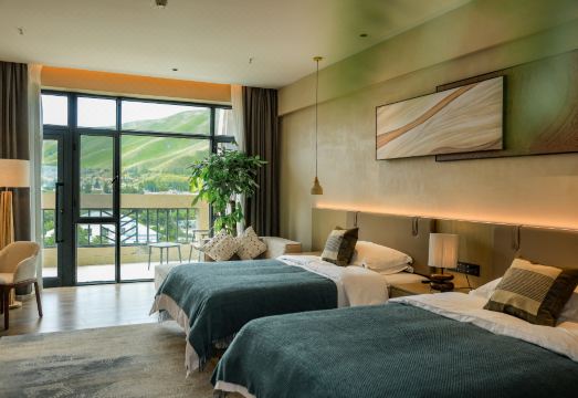 Kurdenin·Spruce Hotel Hotel Overview