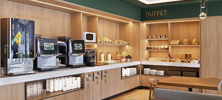 民宿酒店圣地亚哥米拉多伊罗(B&B HOTEL Santiago Milladoiro)图片