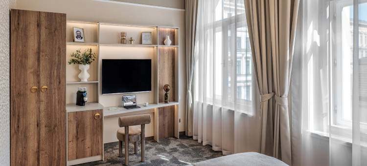 阿德雷兹大师酒店(Hotel Maestro by Adrez)图片