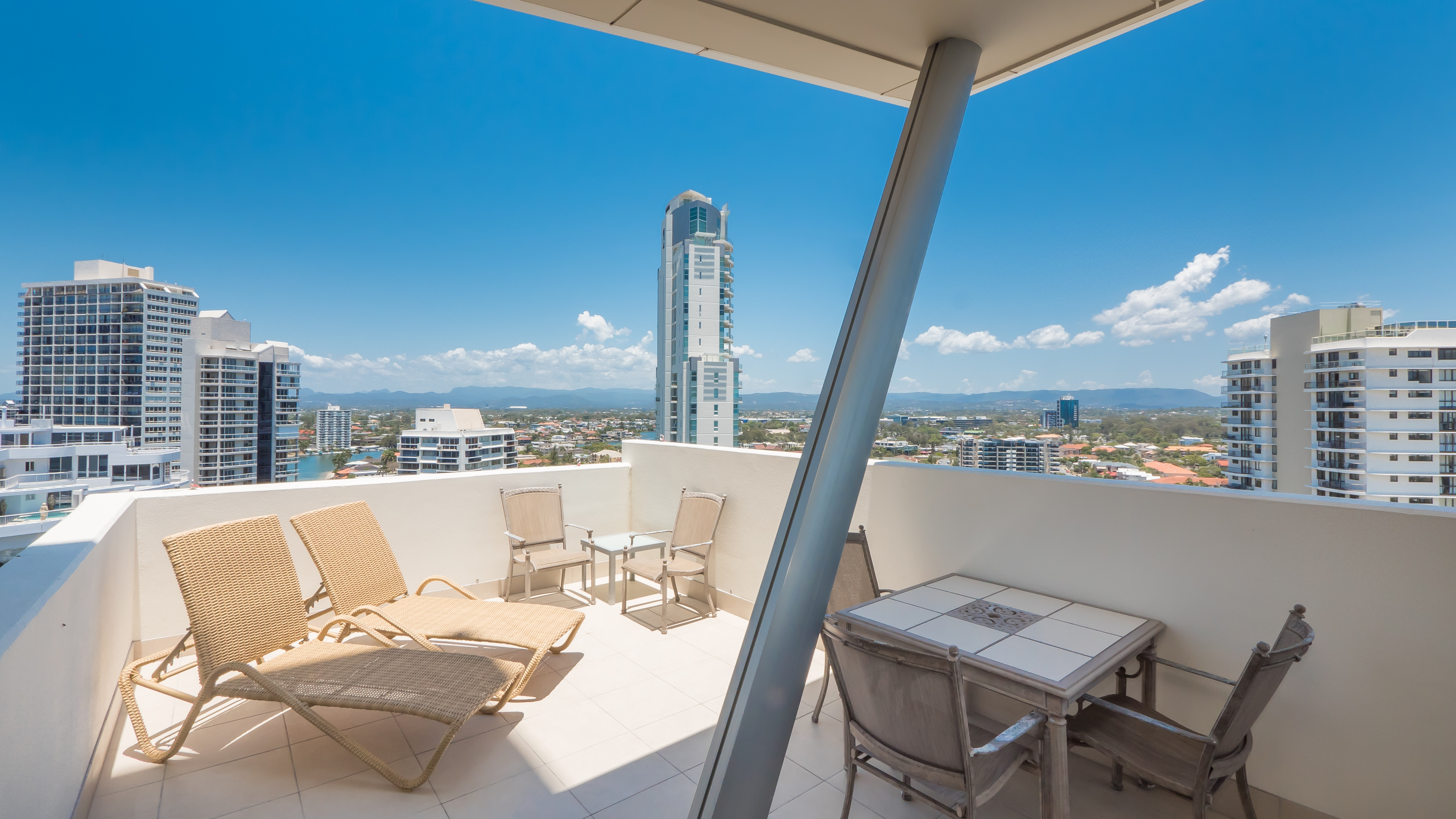 Trilogy Surfers ParadiseOver view